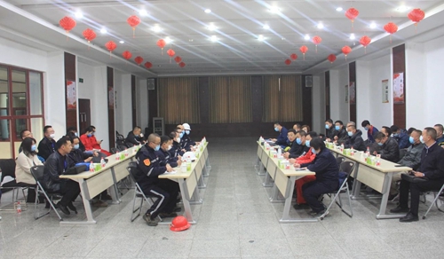 國(guó)務(wù)院安委辦?；分攸c(diǎn)縣專家組到新疆天運(yùn)開(kāi)展安全生產(chǎn)指導(dǎo)服務(wù)工作(圖3)
